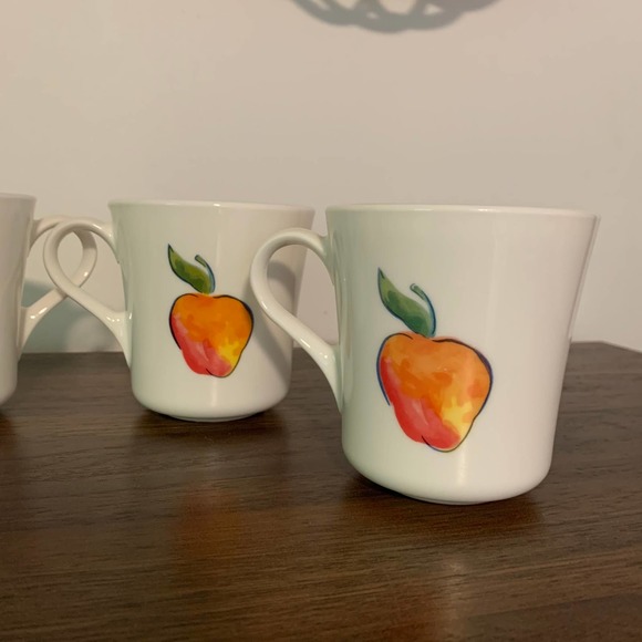Set of 4 VTG Corning Corelle Fruit Basket Teacups - Picture 4 of 9